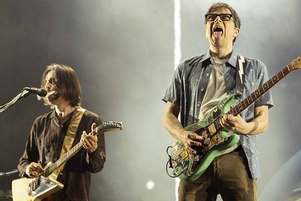 Weezer announces surprise SoCal concert
