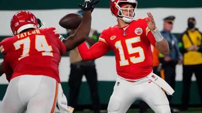 Controversial call on 'picked on' Chiefs T Jawaan Taylor results in safety for Jets